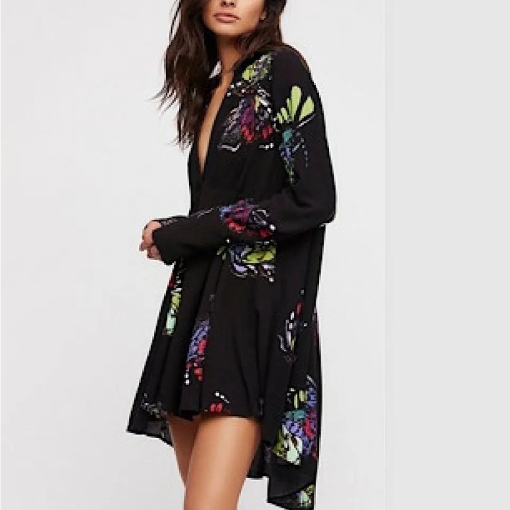 Free People Field Of Butterflies Long Sleeve Hi-Lo Deep V Tunic